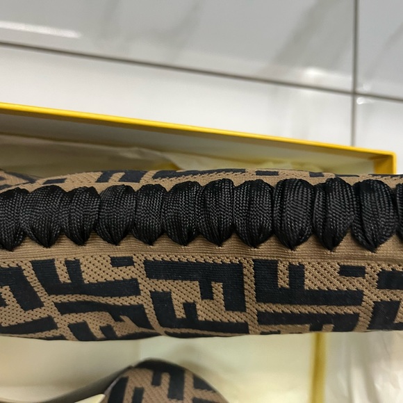 Fendi Booties, Size 38, original receipt. - Picture 6 of 8